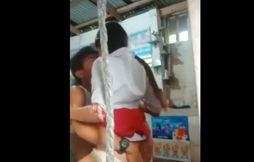 Sekarang Lagi Viral Spg Yakult Wiwik Dengan Sopir Truk Di Warmindo